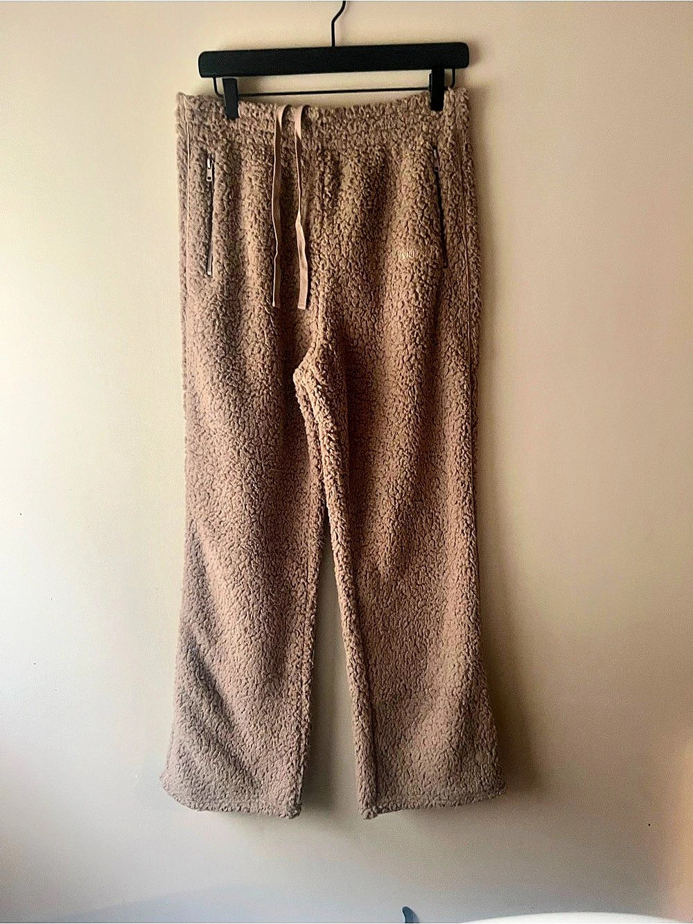 Skims Sherpa Fleece Straight Leg Pants in Grayish Brown Size Medium NWT